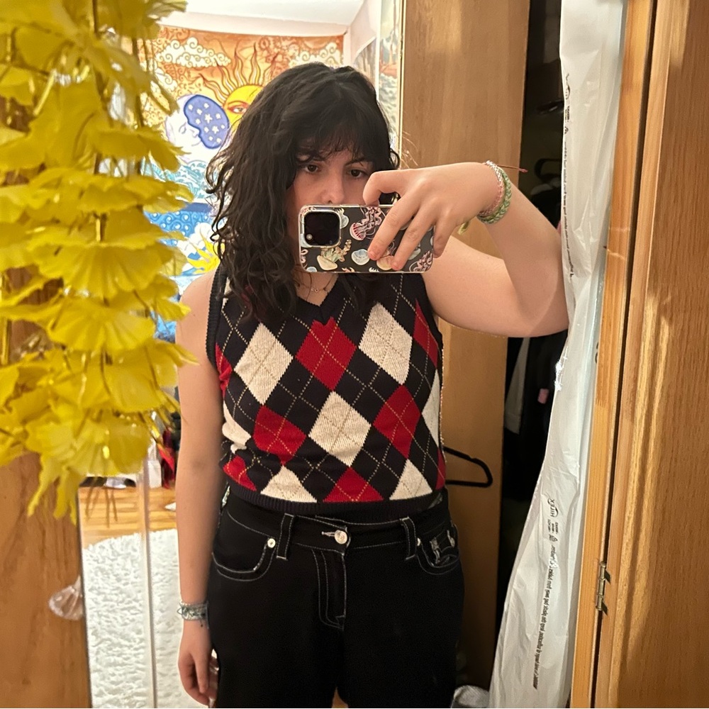 Sweater vest